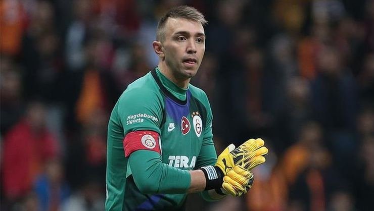 <h2>MUSLERA İSYAN ETTİ</h2>