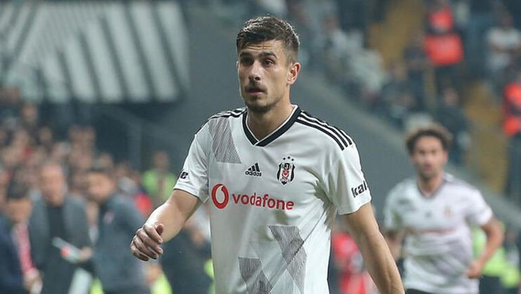 <h2>Beşiktaş’ta Dorukhan Toköz kararı! Kabul etmezse...</h2>