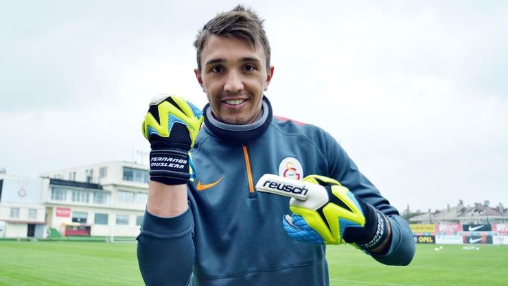 <h2>Galatasaray Fernando Muslera ile anlaştı! İşte yeni sözleşmesi</h2>