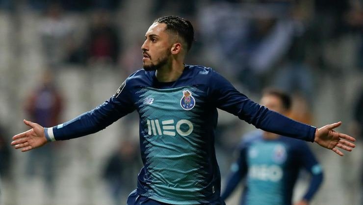 Galatasaray’a Alex Telles piyangosu! Transfer bitmek üzere