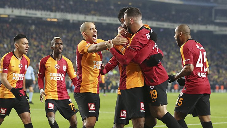 <h2>Galatasaray’da yolcular belli oldu! 8 isim birden...</h2>