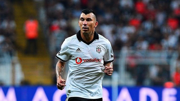 <h2>Gary Medel geri dönüyor!</h2>