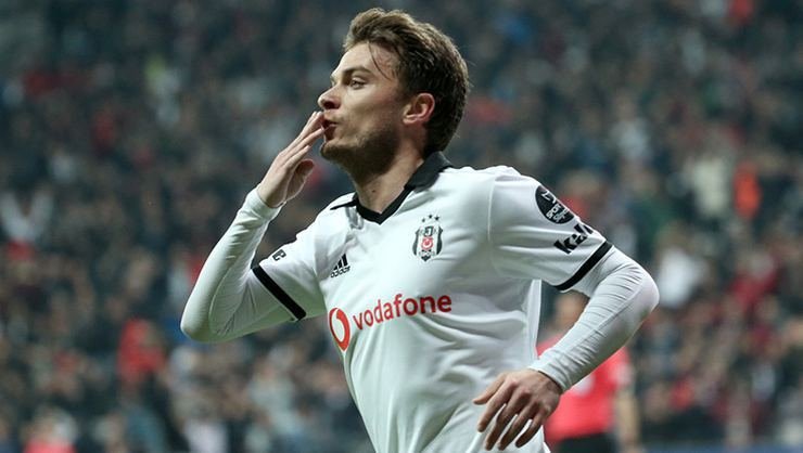 <h2>Ljajic de uçuyor</h2>