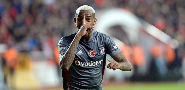 <h2>Talisca’dan kötü haber! Beşiktaş...</h2>