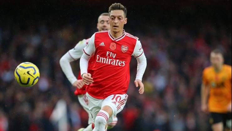 <h2>Acun Ilıcalı müjdeledi, Alman basını yazdı: Mesut Özil 2021’de...</h2>