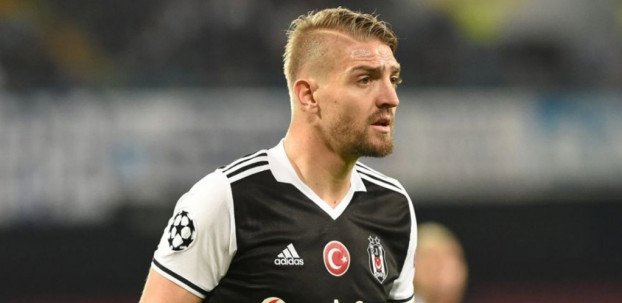<h2>Ahmet Bulut’tan Gökhan Gönül açıklaması! Ne Beşiktaş ne de Fenerbahçe ile görüştüm</h2>