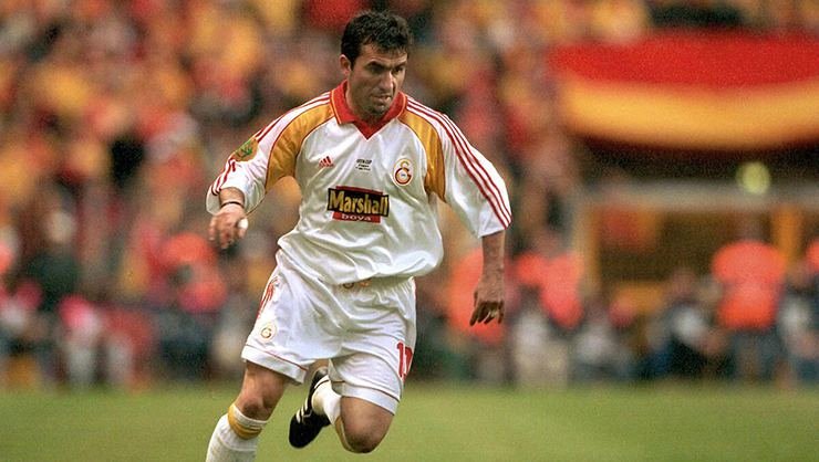 <h2>En iyi 101 futbolcu arasında 4 Galatasaraylı!</h2>