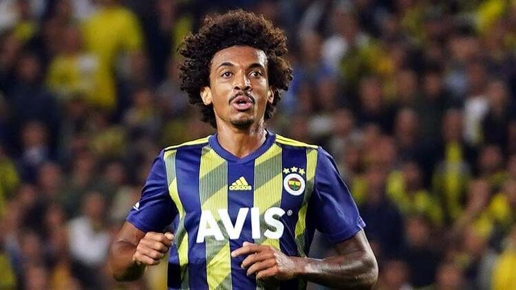 <h2>Fenerahçe’de flaş transfer gelişmesi! Gustavo ve ayrılık... .</h2>