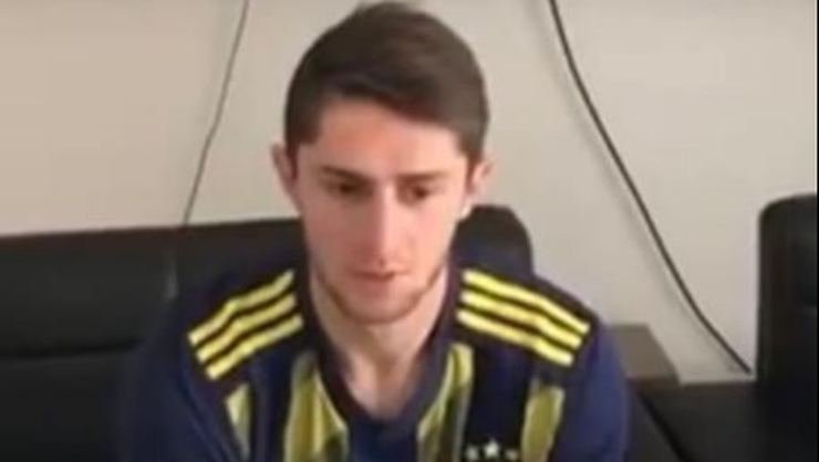 <h2>Fenerbahçe’nin yeni transferi İsmail Yüksek formayı giydi</h2>