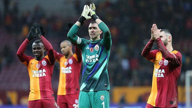 <h2>GALATASARAY’DA SPONSOR KRİZİ</h2>