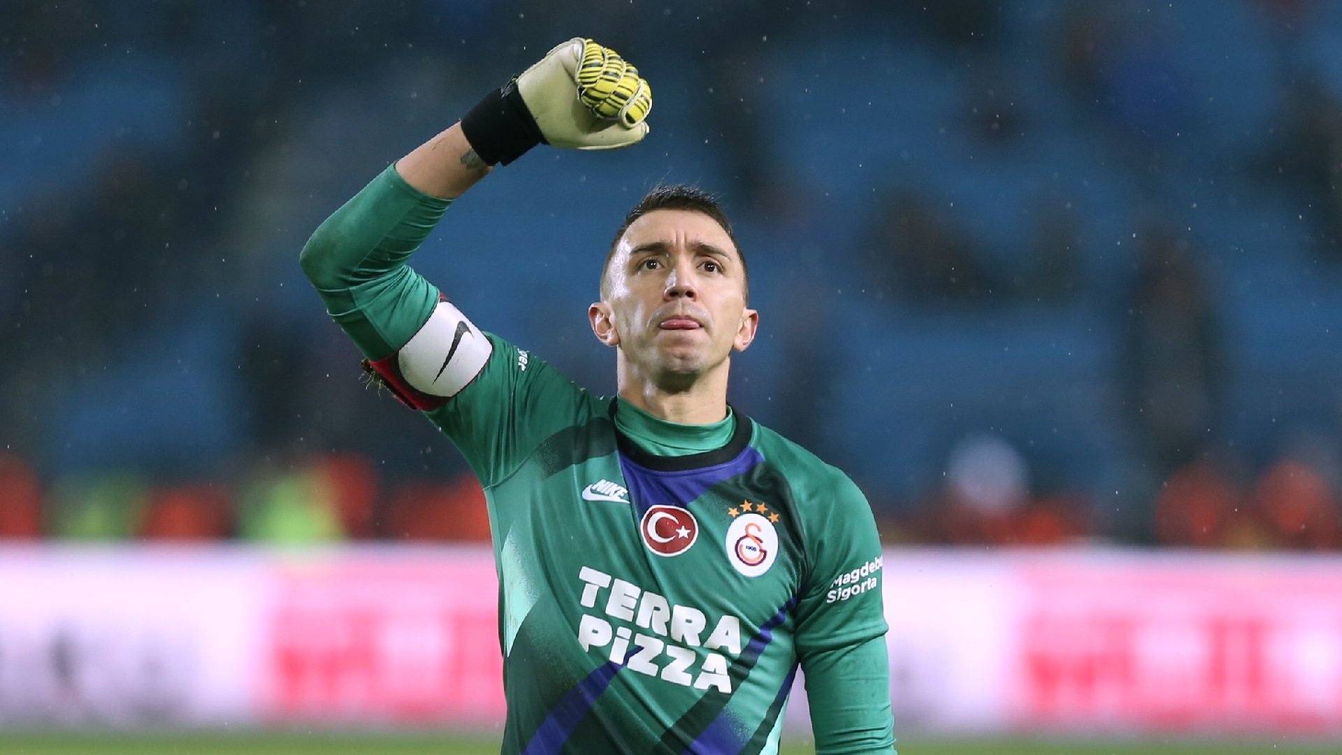 <h2>MUSLERA’NIN YERİNE 3 ADAY</h2>