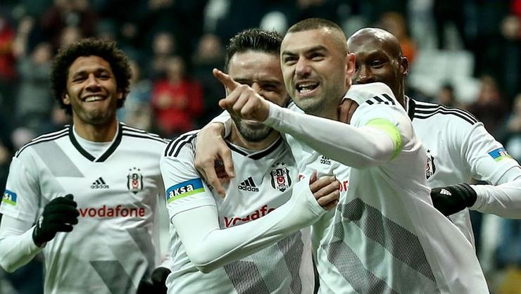 <h2>SADECE BURAK YILMAZ KALDI</h2>