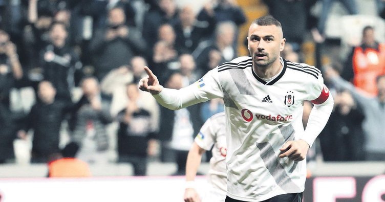 <h2>BURAK YILMAZ’A 3 TEKLİF</h2>