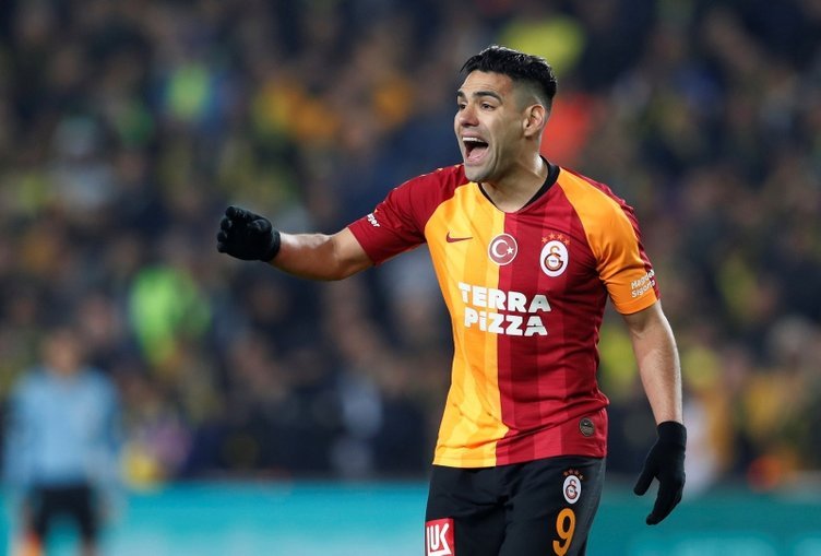 <h2>GALATASARAY’DA 4 AYRILIK</h2>