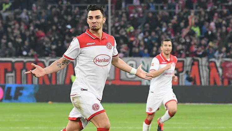 <h2>KAAN AYHAN’DAN GALATASARAY’A YEŞİL IŞIK</h2>