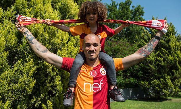 <h2>GALATASARAY TRANSFERİ KAP’A BİLDİRDİ</h2>