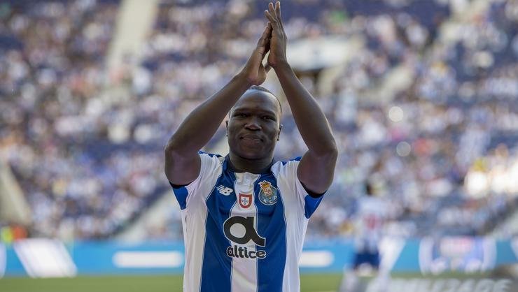 <h2>BAŞAKŞEHİR’DE ABOUBAKAR SÜRPRİZİ</h2>