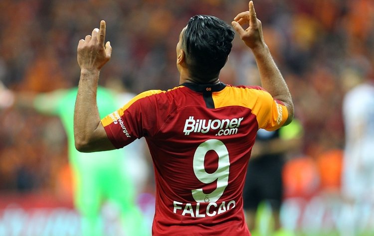 <h2>FALCAO MU, DİAGNE Mİ?</h2>