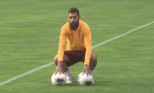 <h2>GALATASARAY’DA AYRILIK</h2>