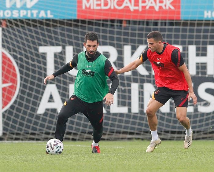 'Galatasaray'da son dakika! İdmanda yok