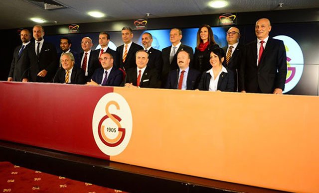 <h2>GALATASARAY’DA YENİ MAAŞ KARARI</h2>