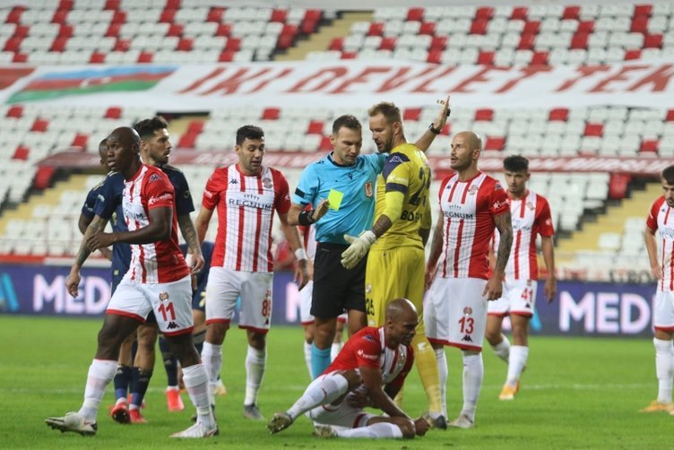 <h2>ERMAN TOROĞLU’NDAN SİNAN GÜMÜŞ YORUMU</h2>