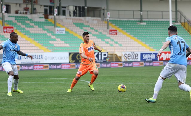 <h2>EROL BULUT ESKİ ÖĞRENCİSİNİ İSTEDİ</h2>