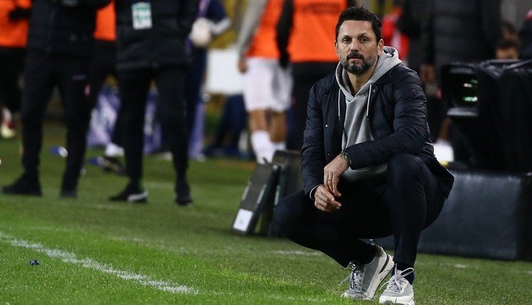 'Fenerbahçe'de Erol Bulut isyan etti