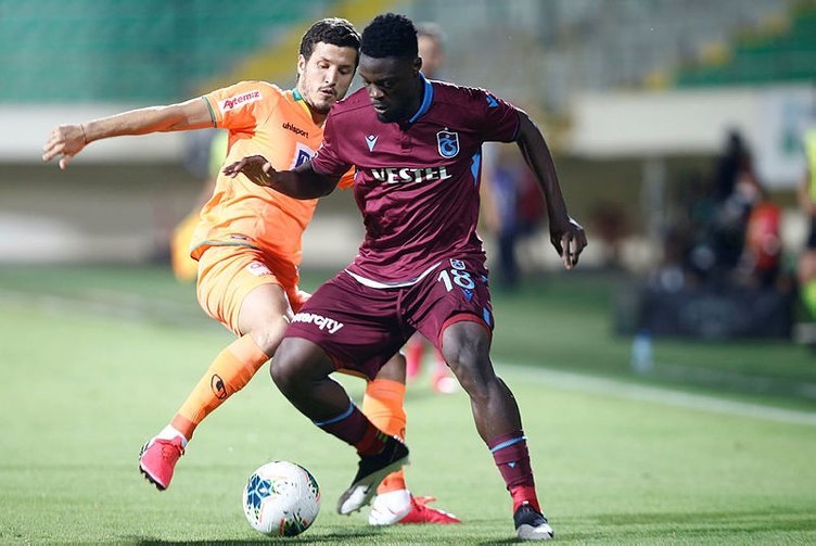 <h2>GALATASARAY’DA SALİH UÇAN HAMLESİ</h2>