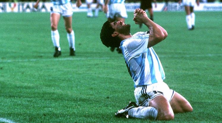 'Maradona için olay yaratan manşetler