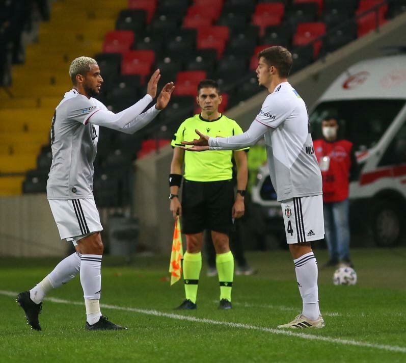 <h2>RIDVAN DİLMEN’DEN MONTERO YORUMU</h2>