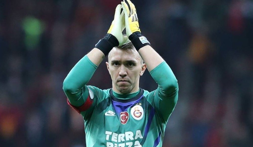 <h2>GALATASARAY’DA MUSLERA KARARI</h2>