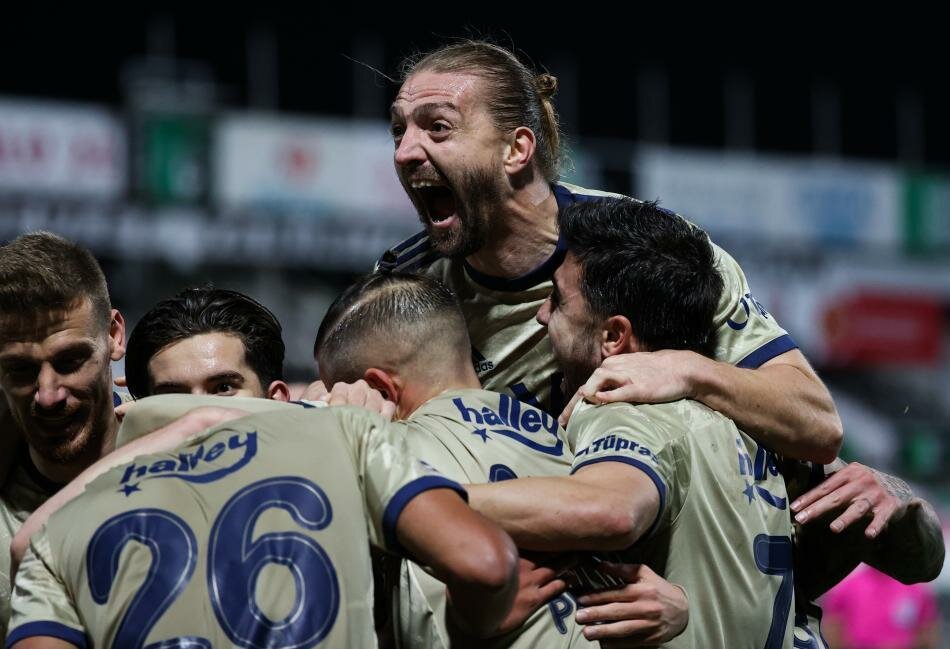<h2>ÖNDER ÖZEN’DEN FENERBAHÇE YORUMU</h2>