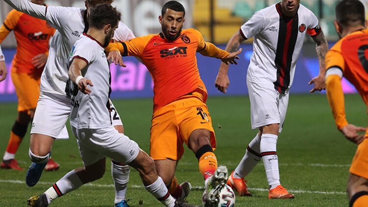 <h2>SÜPER LİG’DE TARİHİ DETAY</h2>