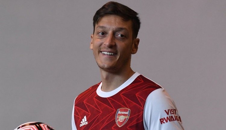 'Mesut Özil'in bilinmeyen yönleri