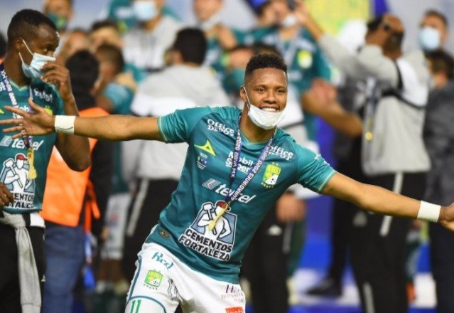 <h2>GALATASARAY’DAN MORENO HAMLESİ</h2>