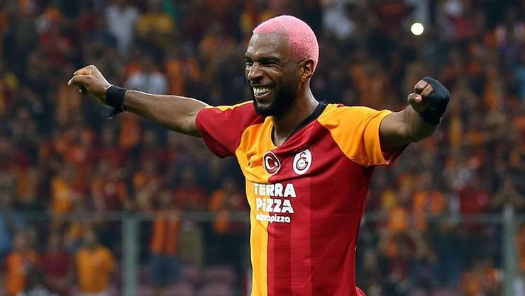 <h2>RYAN BABEL’E MAAŞ PİYANGOSU</h2>