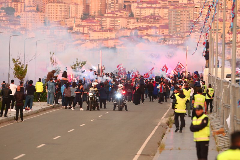 'FutbolArena Trabzonspor'un şampiyonluk kutlamalarında