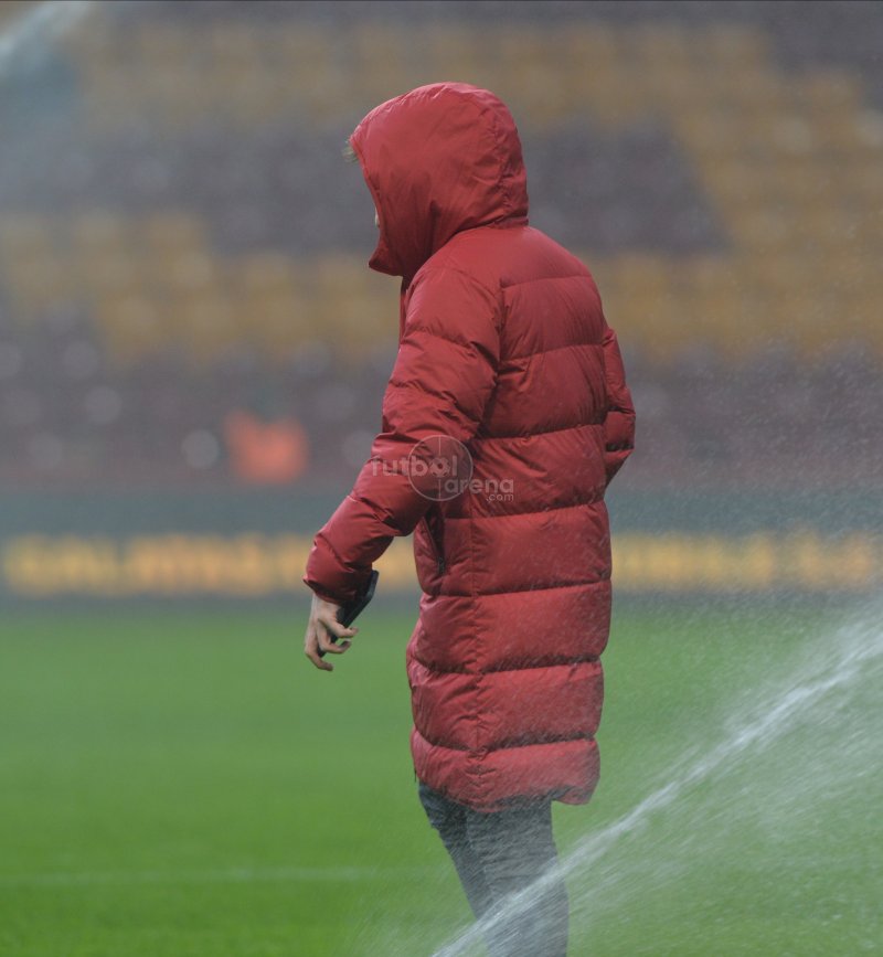 'FutbolArena Galatasaray - Ümraniyespor maçında