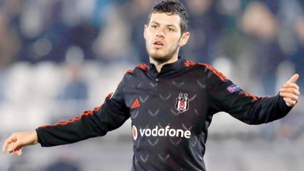 Beşiktaş'ta iki oyuncu tartıştı