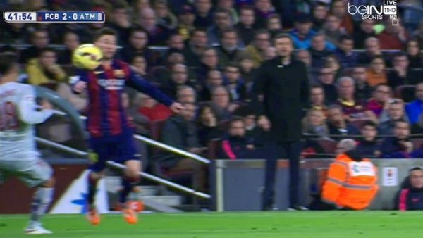 Barça-Atletico maçında skandal hata! (Video)