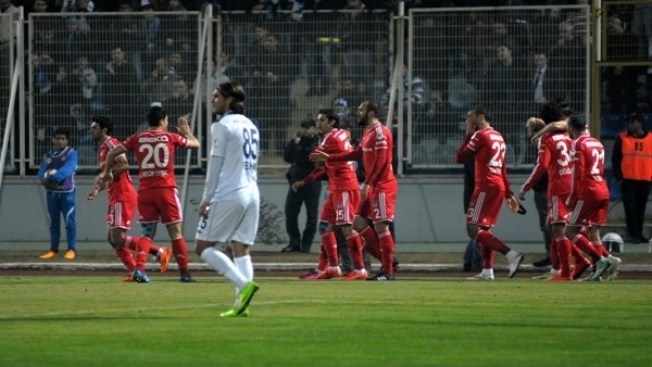 Kartal, Adana'da yüksekten uçtu!