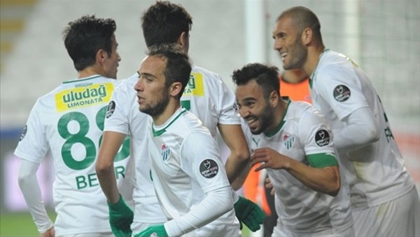 Bursaspor deplasmanda doludizgin!