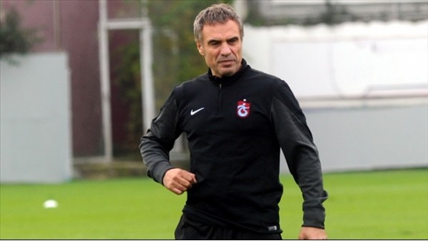 Ersun Yanal, tesislere el attı