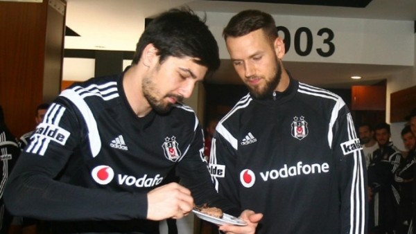 Beşiktaş'ta Milosevic'e doğum günü sürprizi