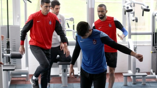 Trabzonspor, 9 eksikle çalıştı