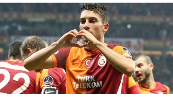 Galatasaray Alex Telles'in fiyatını belirledi