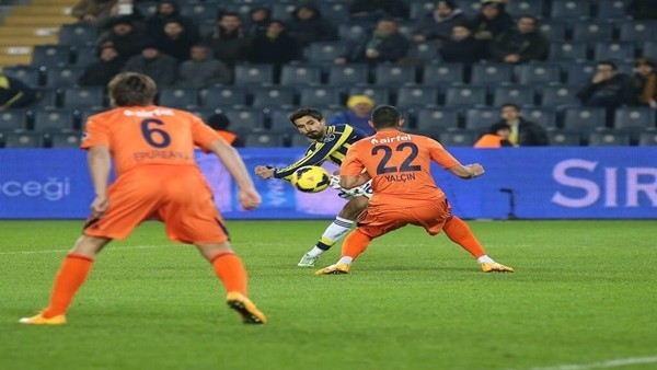 Alper Potuk gol sevincini ailesiyle paylaştı