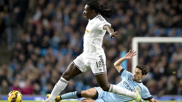 Bafetimbi Gomis'ten ayrılık sinyali