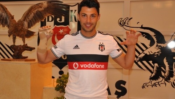 Tolgay Arslan resmen Beşiktaş'ta 